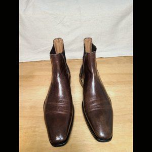 Barneys New York Chelsea Boots